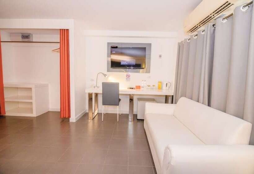 Отель The Original Orange