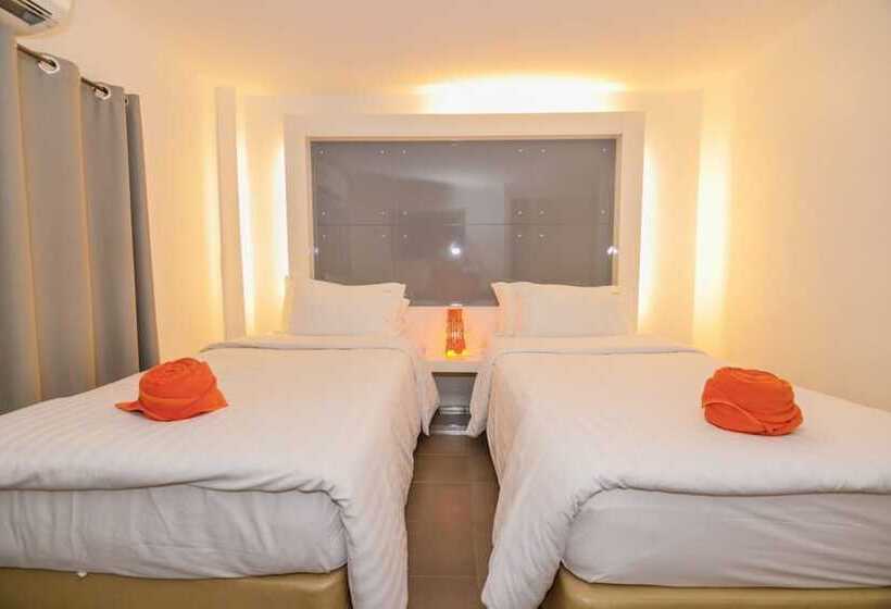 Отель The Original Orange