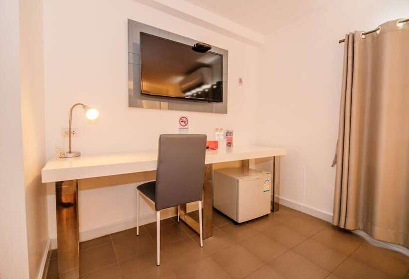 Отель The Original Orange