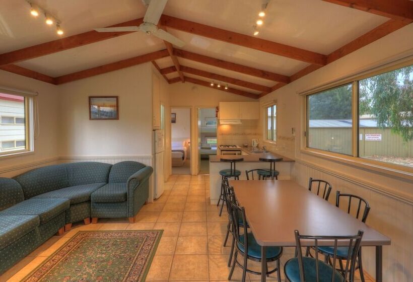 בית מלון כפרי Yarrawonga Holiday Park