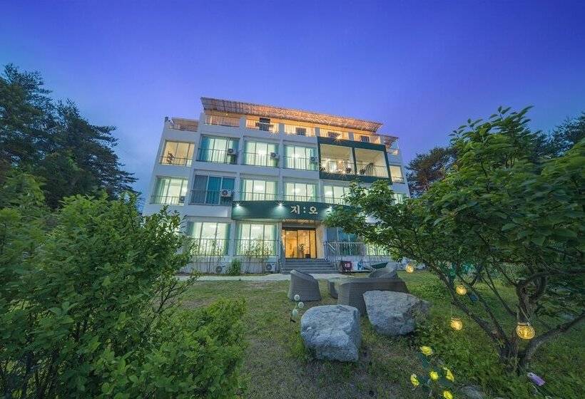 בית מלון כפרי Zio Pinetree