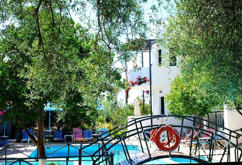 Kastro Studios Apartments