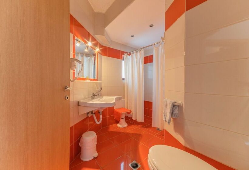 Kastro Studios Apartments