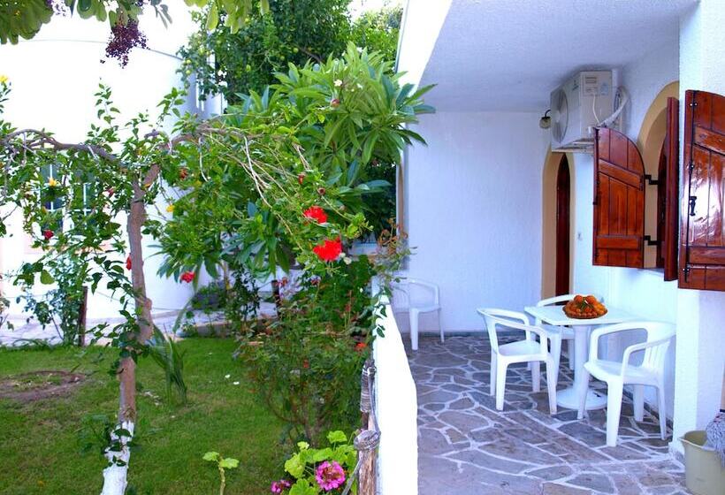 Kastro Studios Apartments