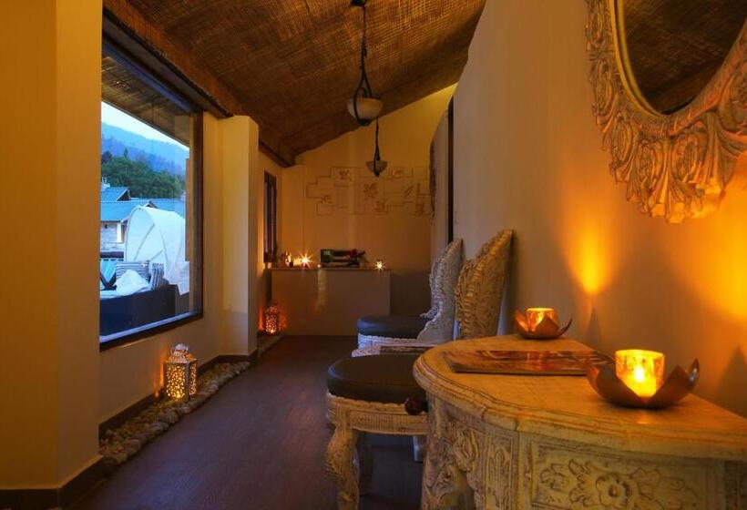 Larisa Resort Manali