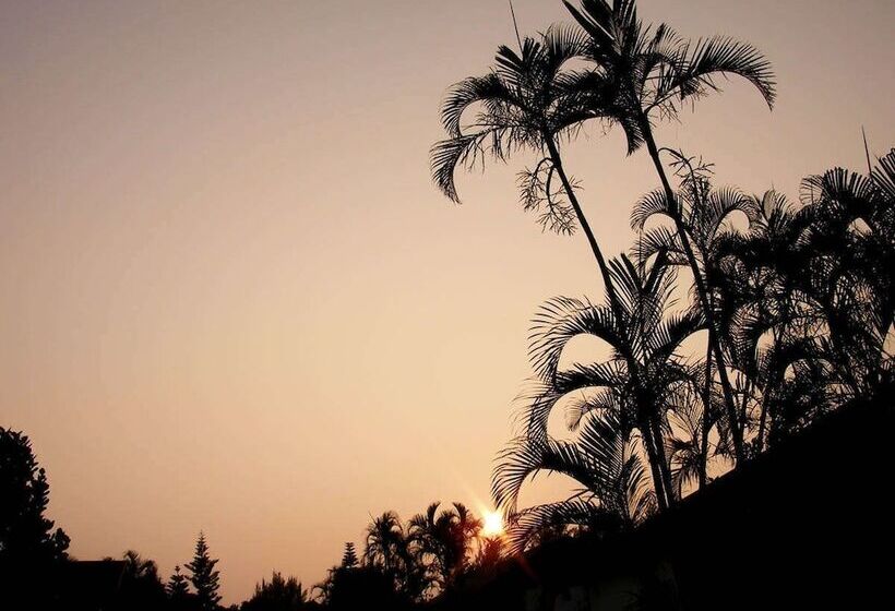 Livemax Amms Hotels Canna Resort Villa