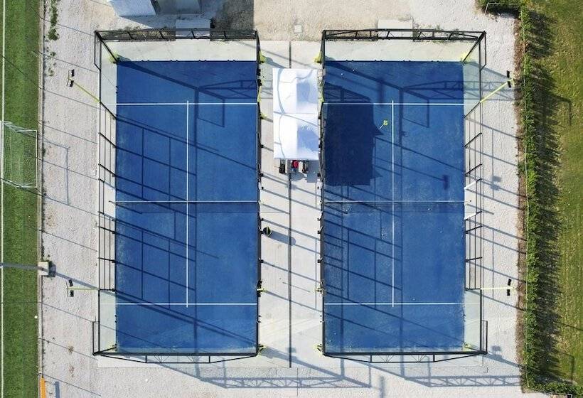 Moretti Village  B&b