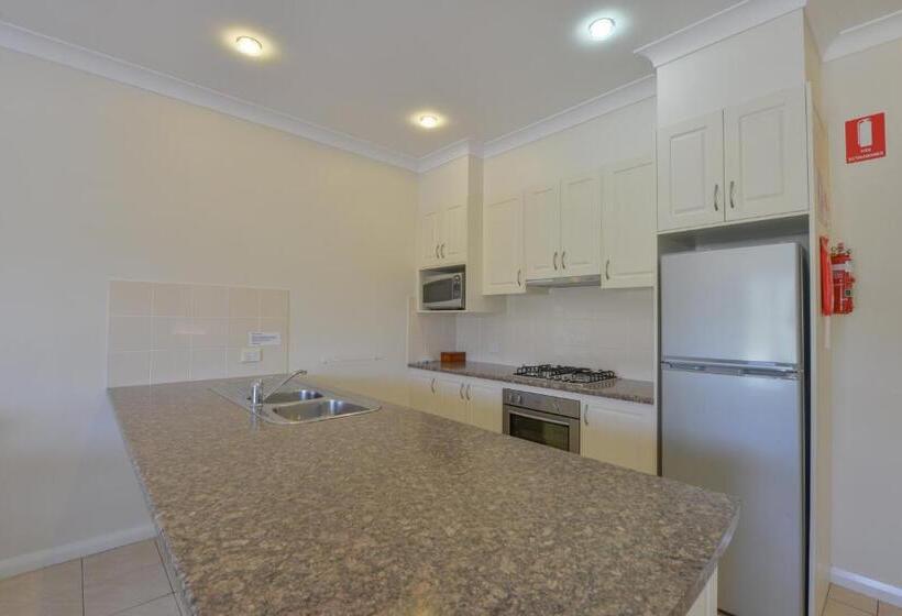 مُتل Cadman Motor Inn And Apartments