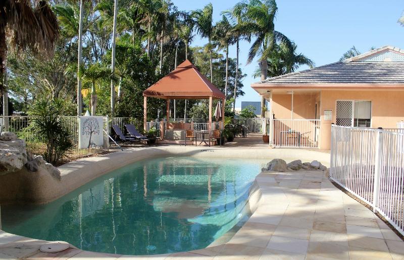 Motel Rainbow Sands Resort