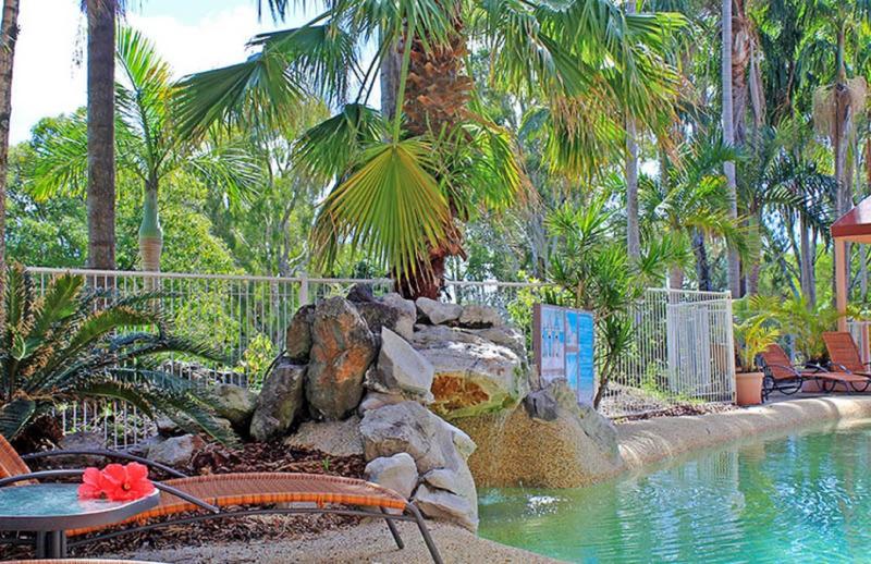 Motel Rainbow Sands Resort