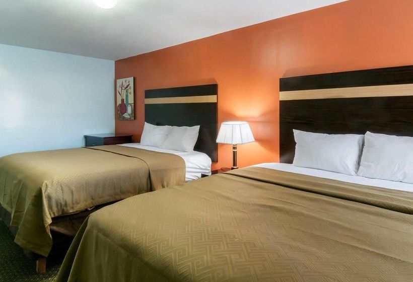 Мотель Rodeway Inn and Suites