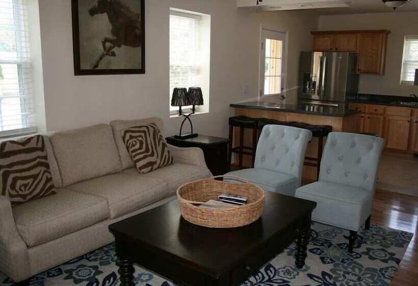 Mountain Cove Farms Resort