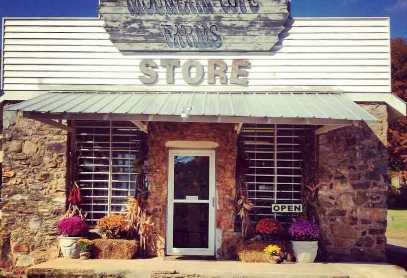 Mountain Cove Farms Resort