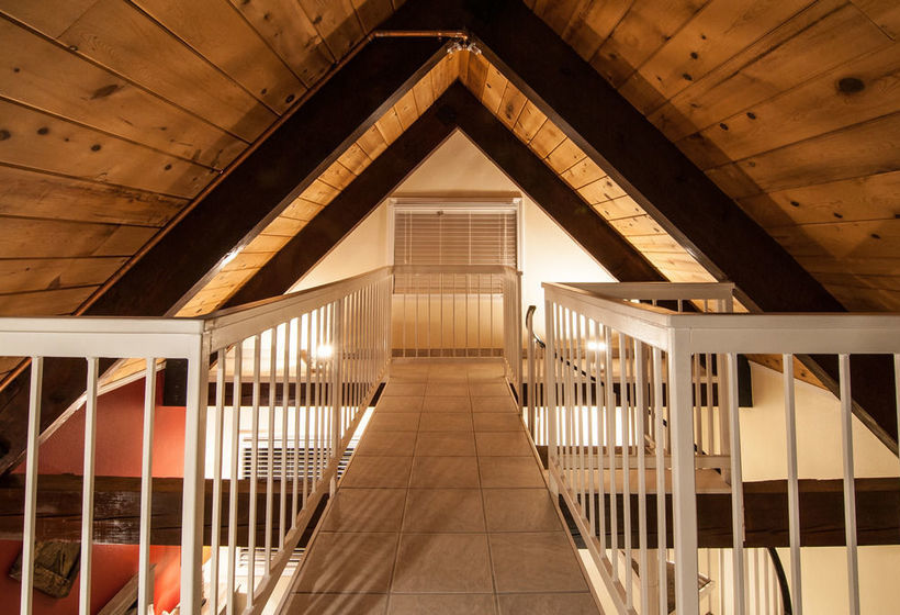 Northlake Lodges & Villas