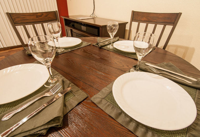 Northlake Lodges & Villas