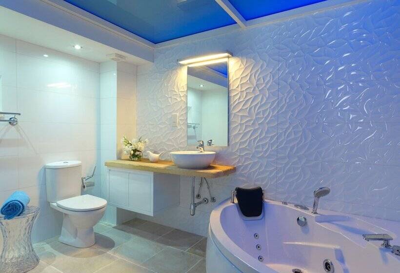 Palatakia   Adults Only