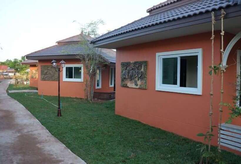 Park & Pool Resort