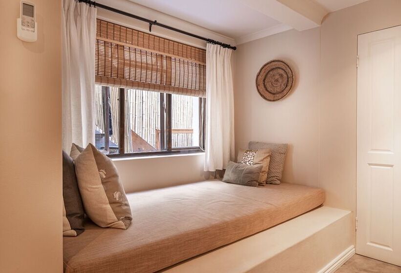 פנסיון Antrim Villa