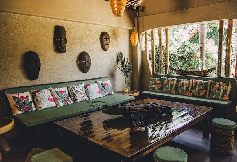 پانسیون Hibiscus Garden Resort