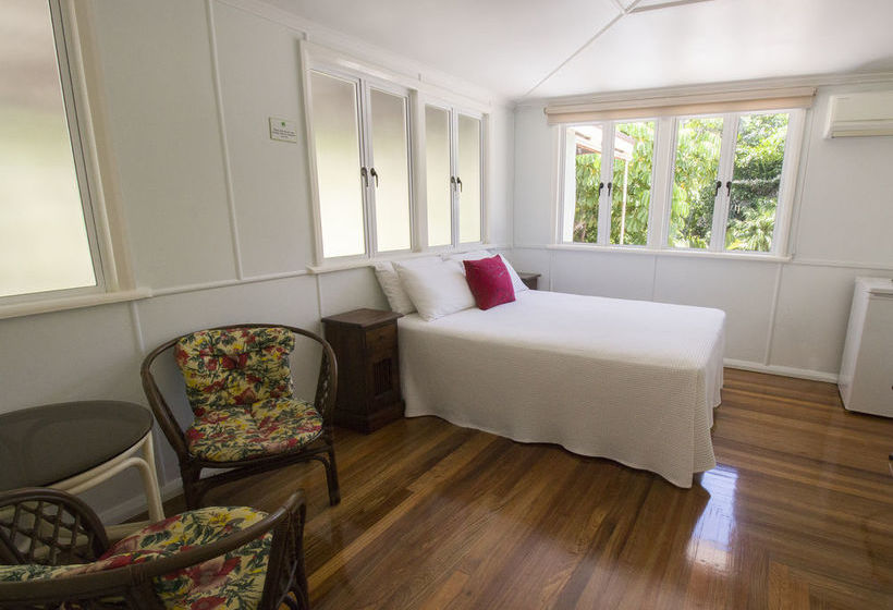 پانسیون Hillcrest Guest House Cooktown