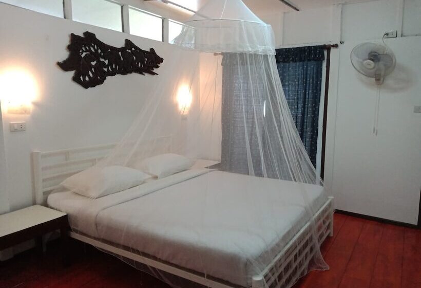 پانسیون Holiday Resort   Sha Plus
