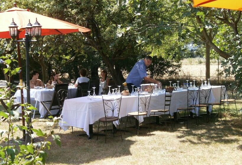 ペンション La Mandarine