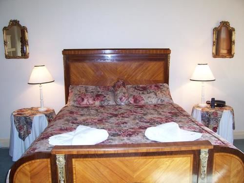 بنسيون Lindsay House Country