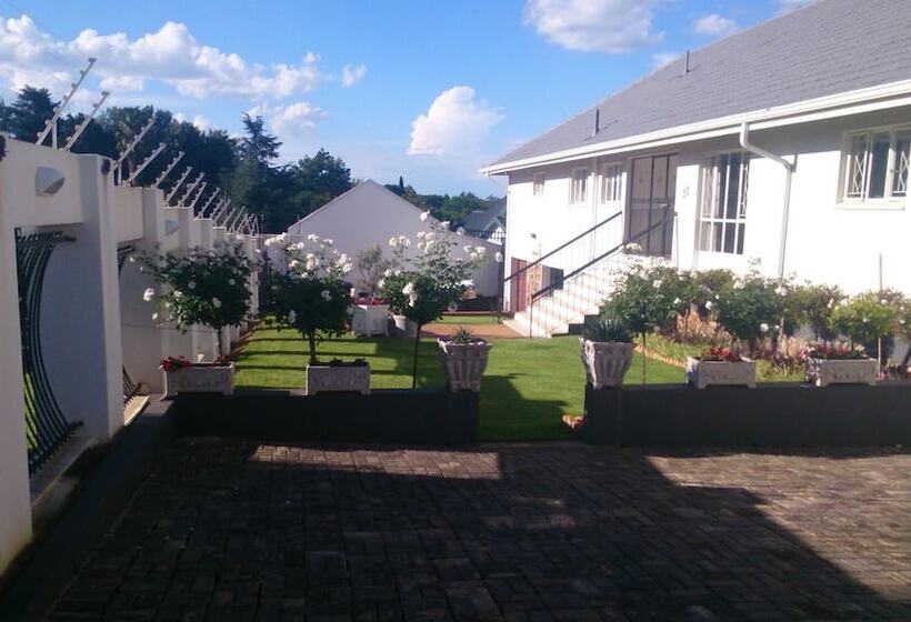 بنسيون Magaliqua Guest House