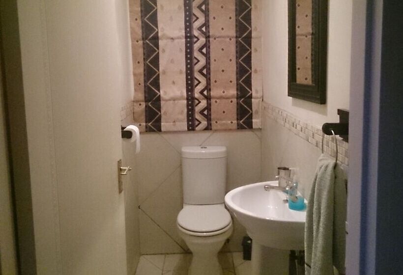 بنسيون Magaliqua Guest House