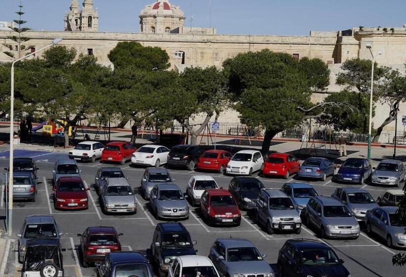 پانسیون Point De Vue Guesthouse