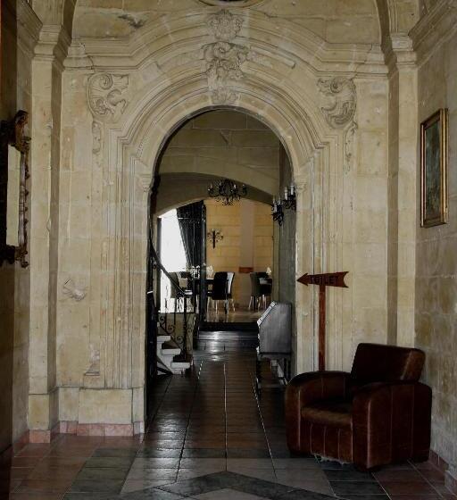 پانسیون Point De Vue Guesthouse