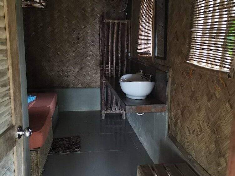 پانسیون Tapik Beach Park Guest House