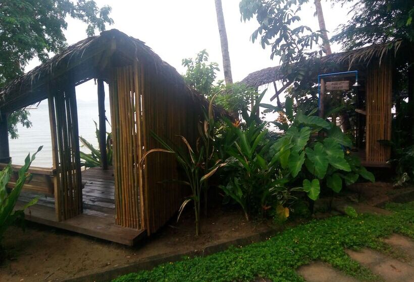 پانسیون Tapik Beach Park Guest House