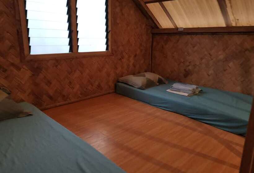 پانسیون Tapik Beach Park Guest House