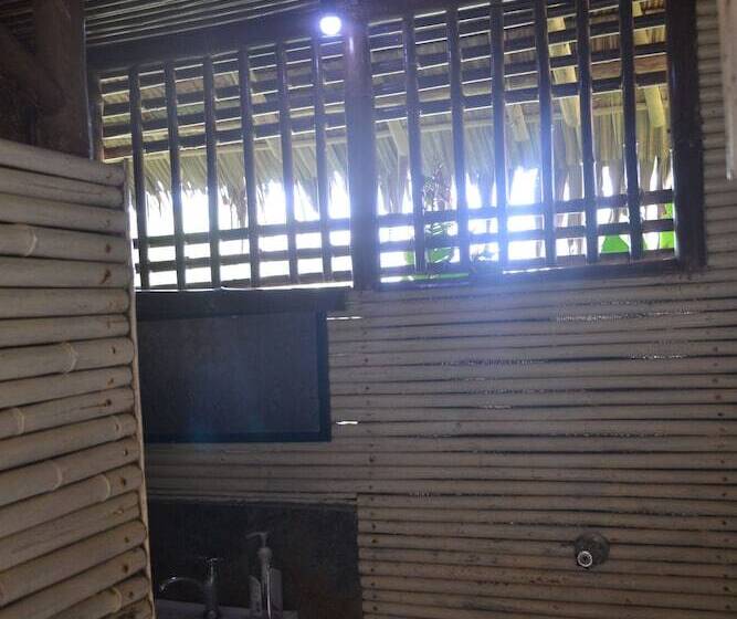 پانسیون Tapik Beach Park Guest House