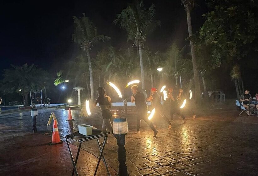 אתר נופש Canyon Cove Hotel And Spa