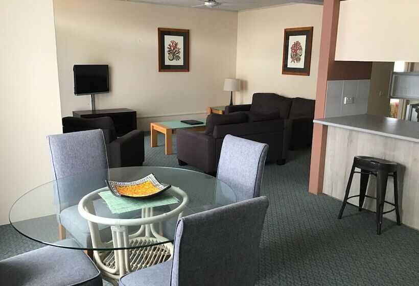 Sandcastles Holiday Apartments