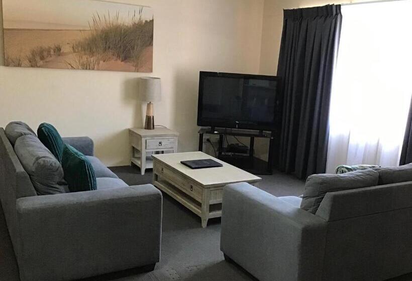 Sandcastles Holiday Apartments