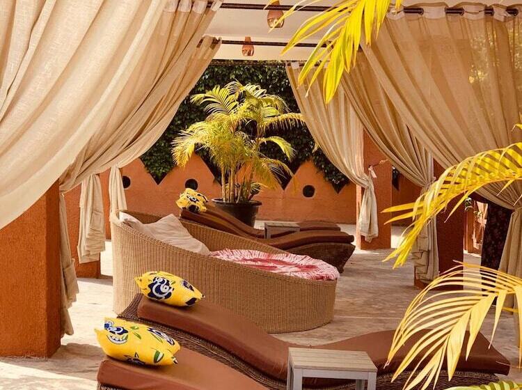 Seafront Residence &