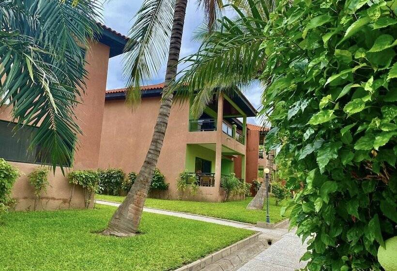 Seafront Residence &