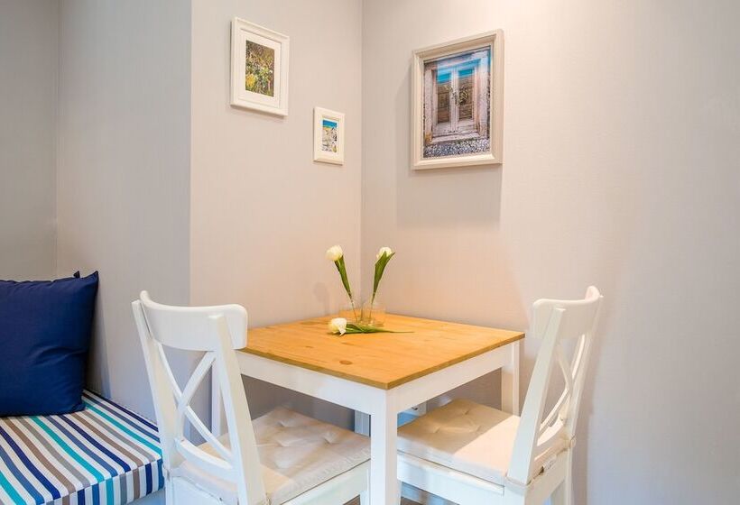 Serenity Split Apartments