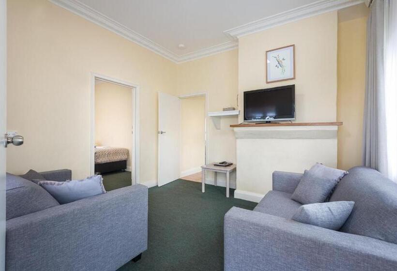 Albany Holiday Units