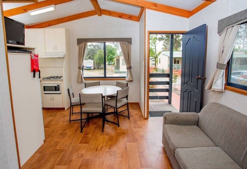 Albury Gardens Tourist Park