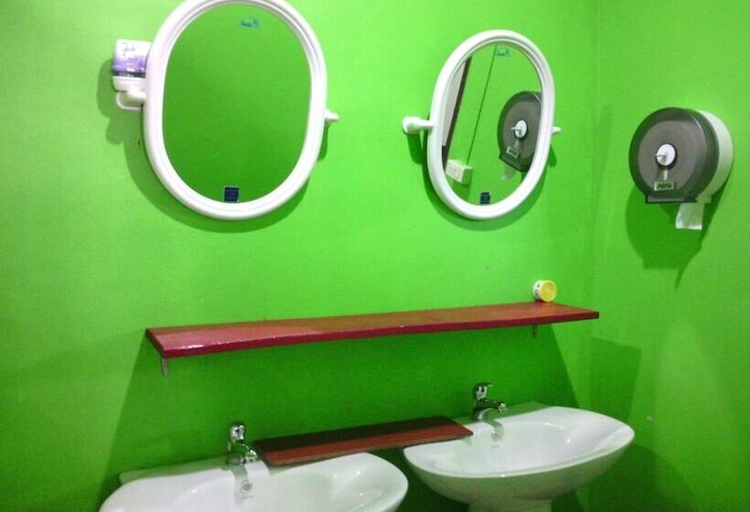 Baan Mook Anda Hostel