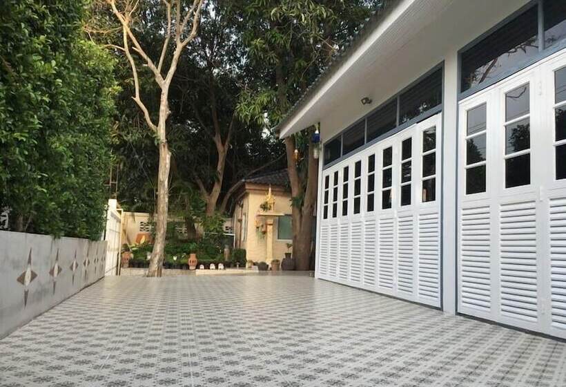 Baan Suksabai Hua Hin