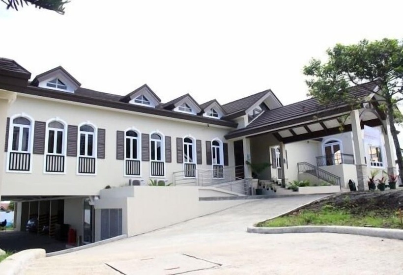 تختخواب و صبحانه Country Chateau