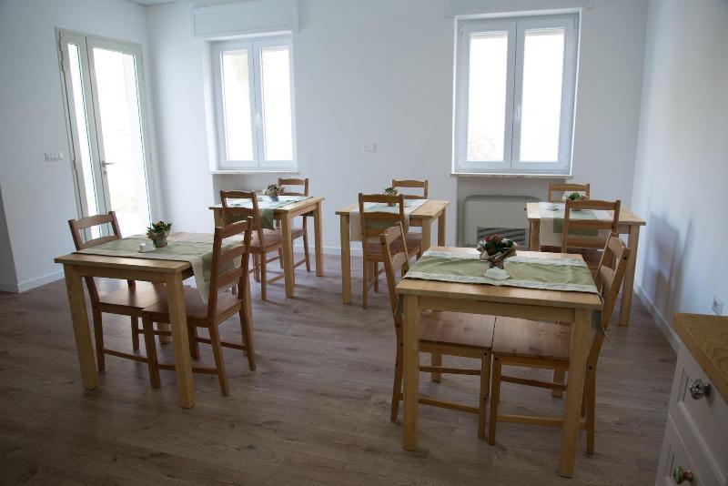 تختخواب و صبحانه La Casa Del Gelso Bianco