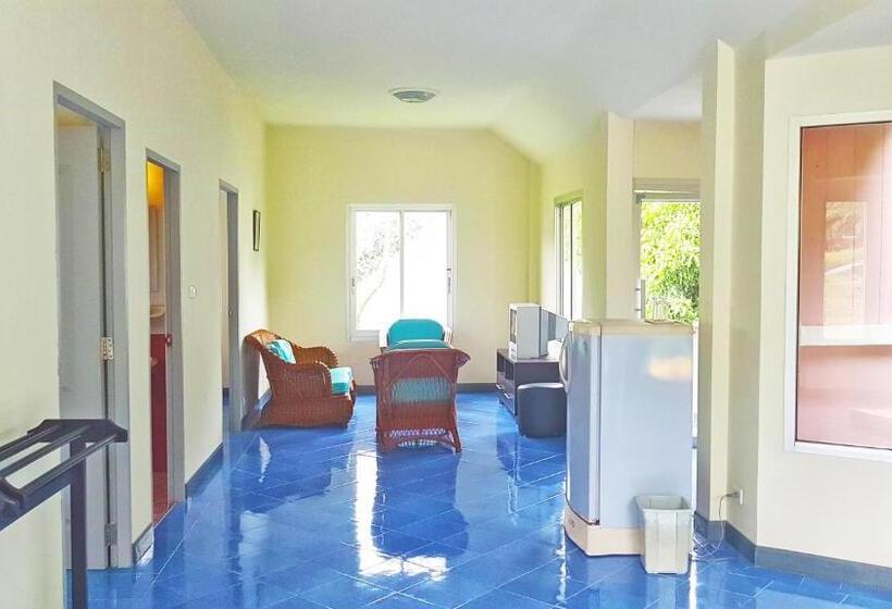 Brookside Valley Resort