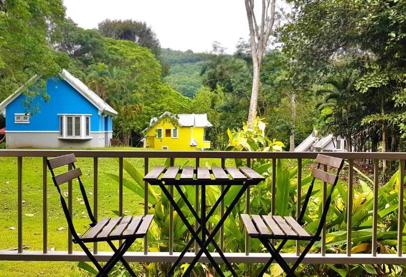 Brookside Valley Resort