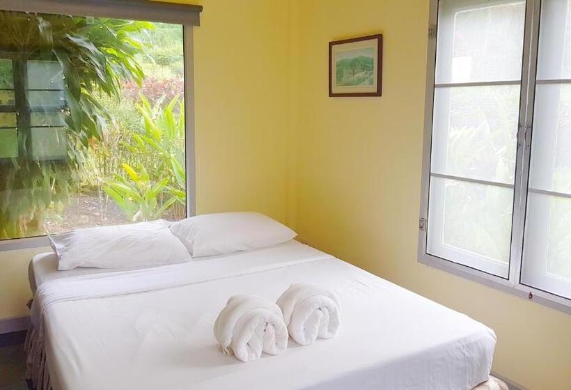 Brookside Valley Resort